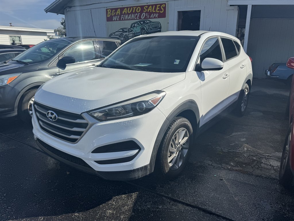 2017 Hyundai Tucson SE's photo